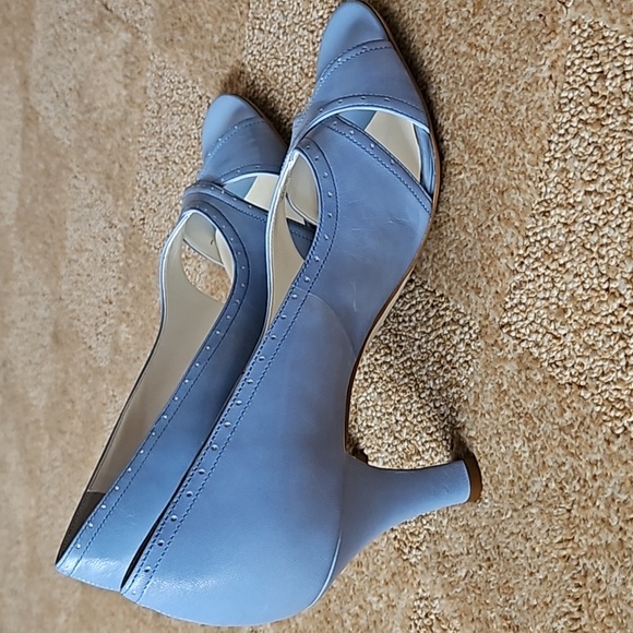 Gianni Bini Heels Womens 7.5 Blue Leather Slip On Peep Toe - Picture 4 of 8